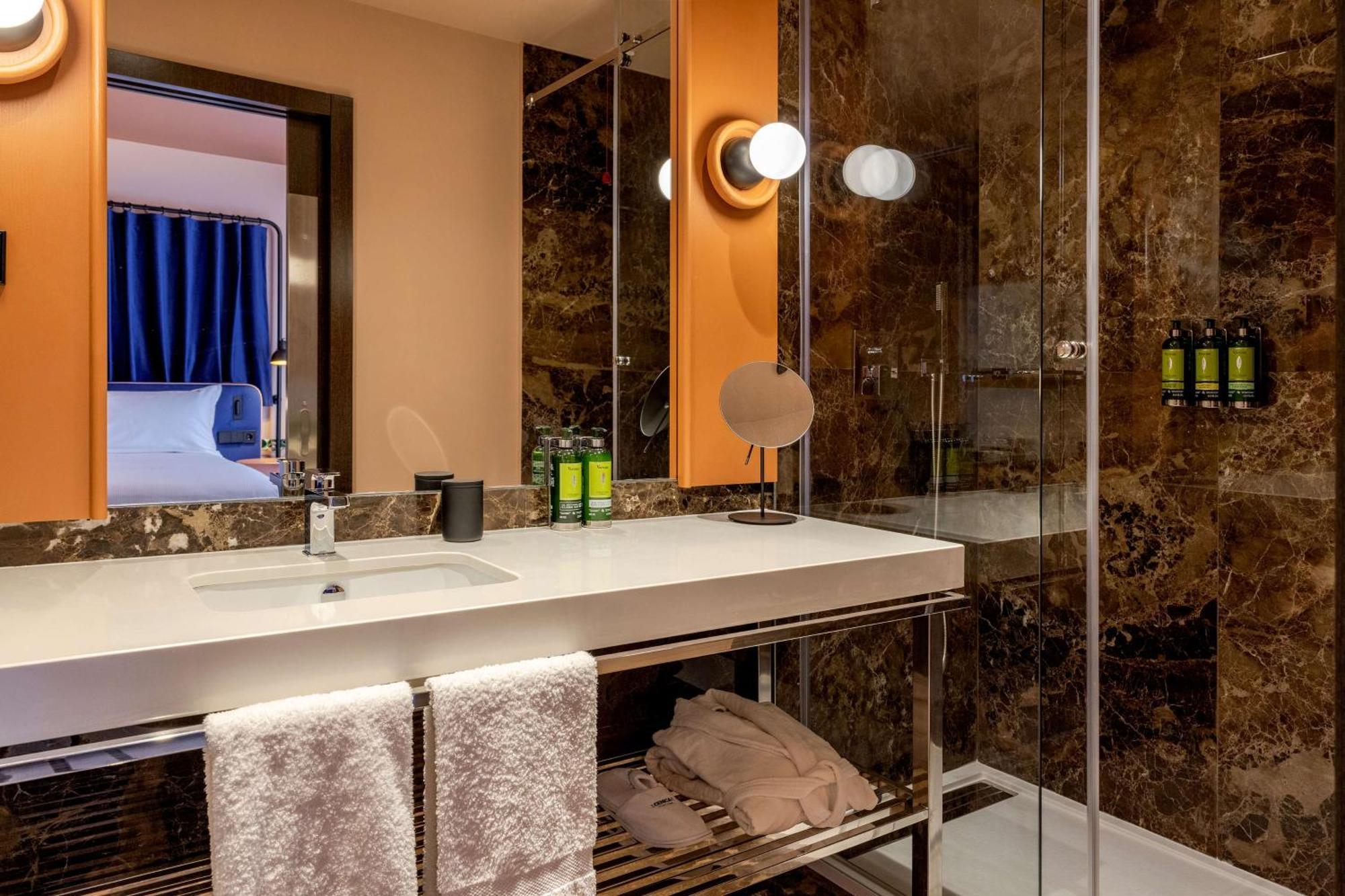 Cenica Porto Hotel, Curio Collection By Hilton Exterior photo